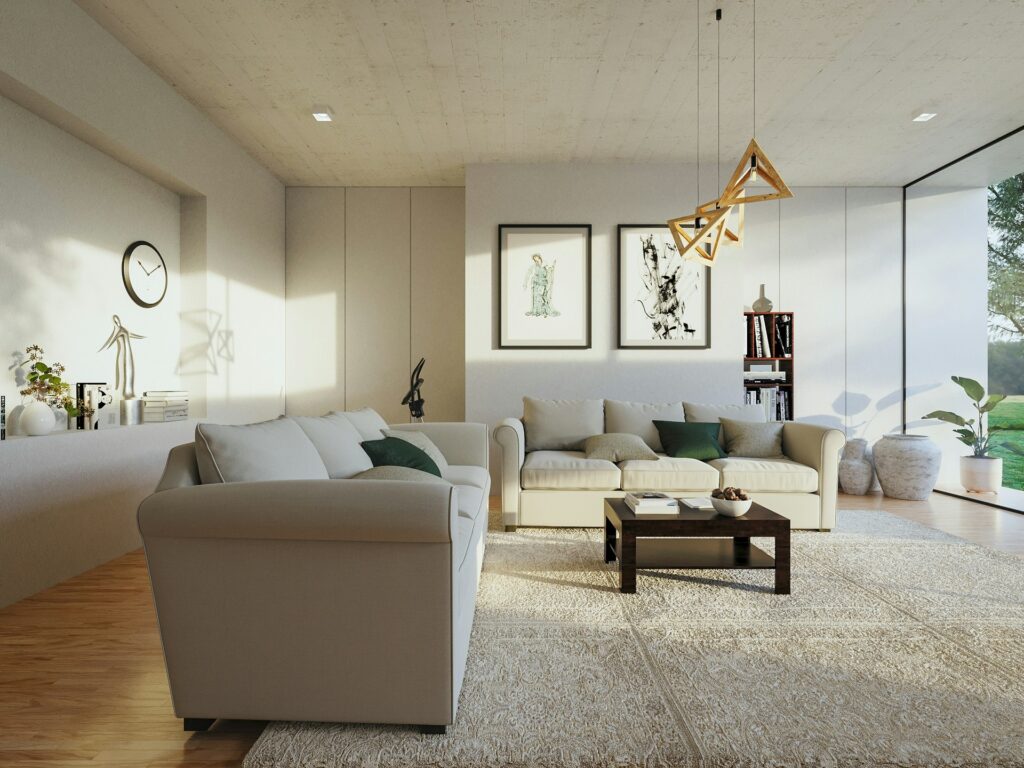 Intérieur contemporain avec matériaux nobles
